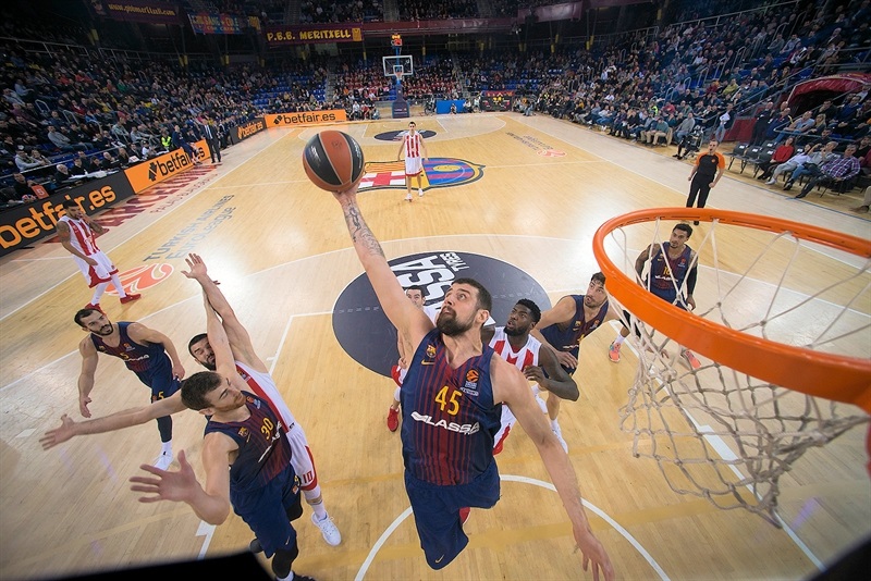 ДЕБАКЛ ЗВЕЗДЕ У БАРСЕЛОНИ: Пешић растужио црвено-беле и распршио снове о пласману у ТОП 8 Евролиге